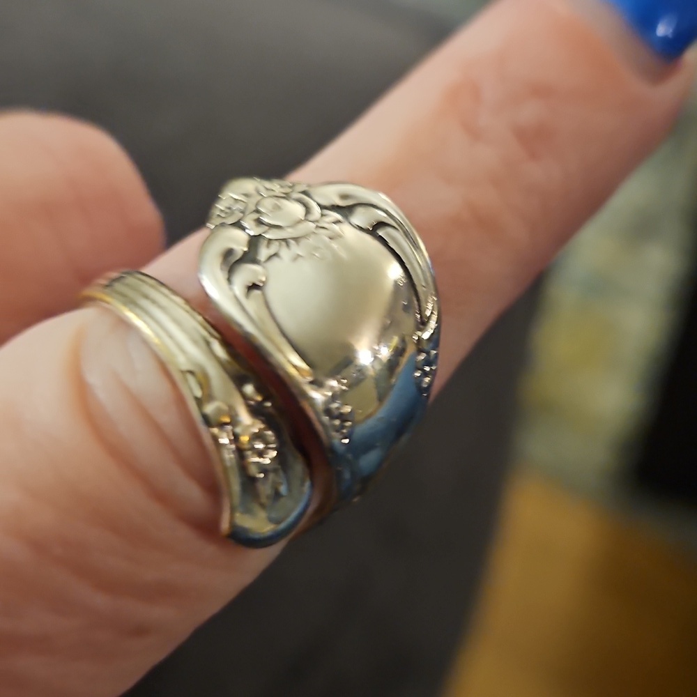 Vintage Floral Silver Spoon Ring - Picture 2 of 6